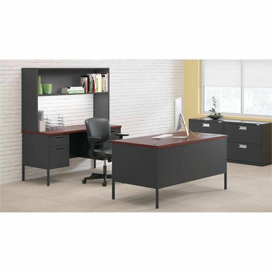 HON Metro Classic HP3262 Pedestal Desk