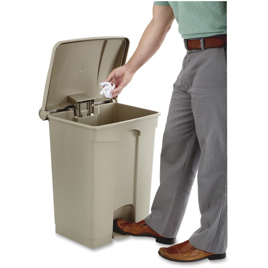Safco Plastic Step-on Waste Receptacle
