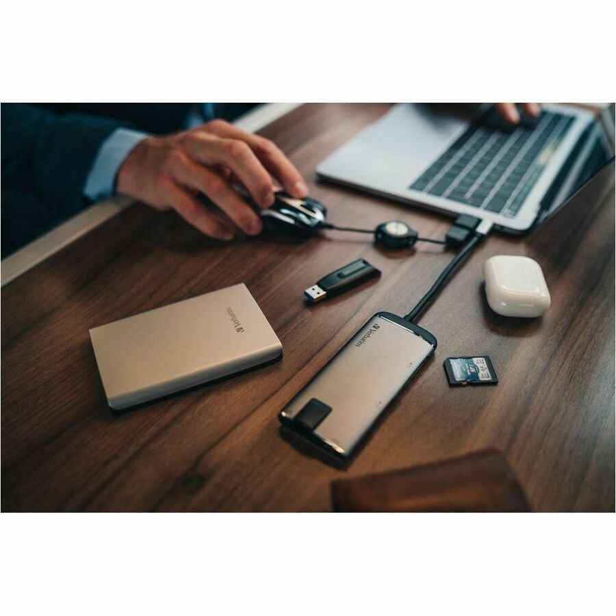Verbatim 64GB Store 'n' Go V3 USB 3.2 Gen 1 Flash Drive - Gray