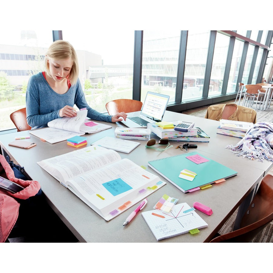 Post-it® Flags in Desk Grip Dispenser