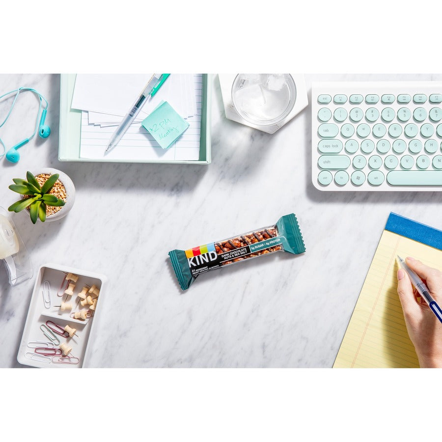 KIND Dark Chocolate Nuts & Sea Salt Nut Bars