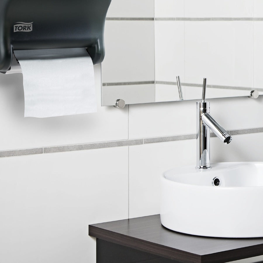 TORK Advanced Hand Towel Roll