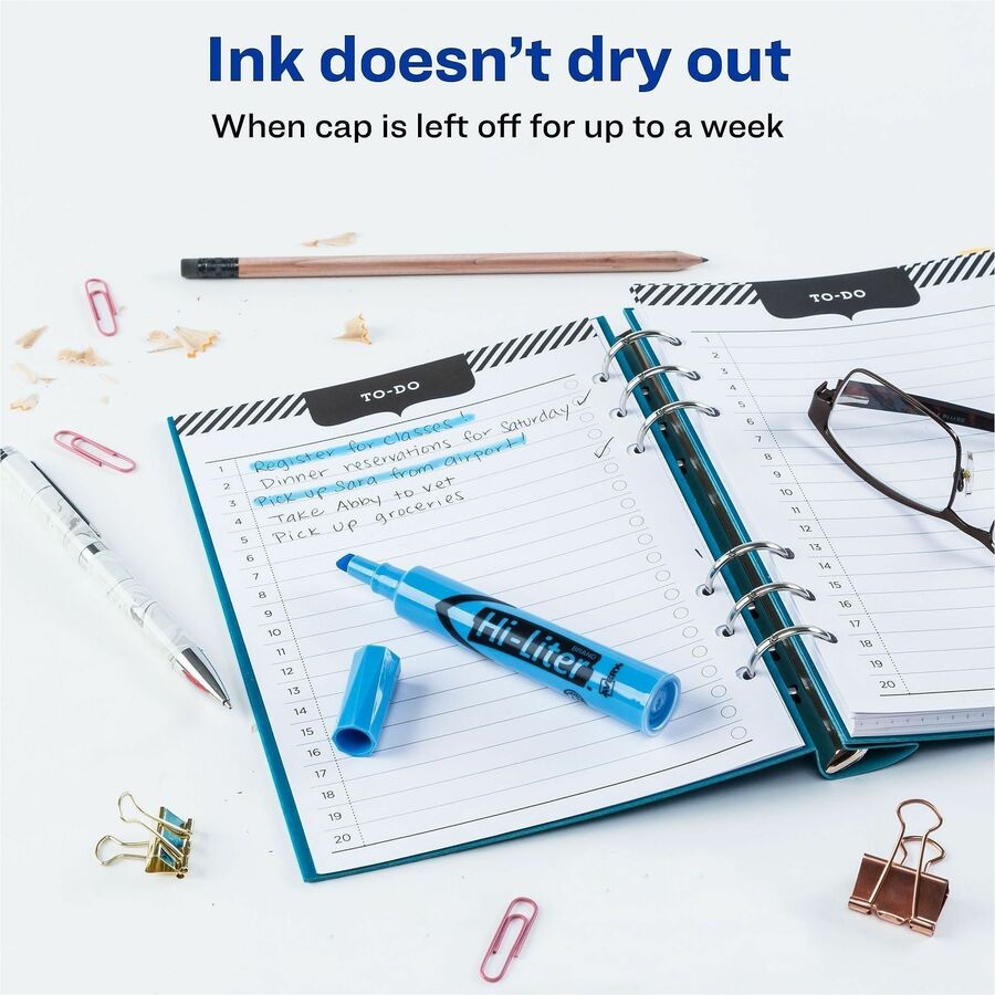 Avery® Desk Style Highlighters